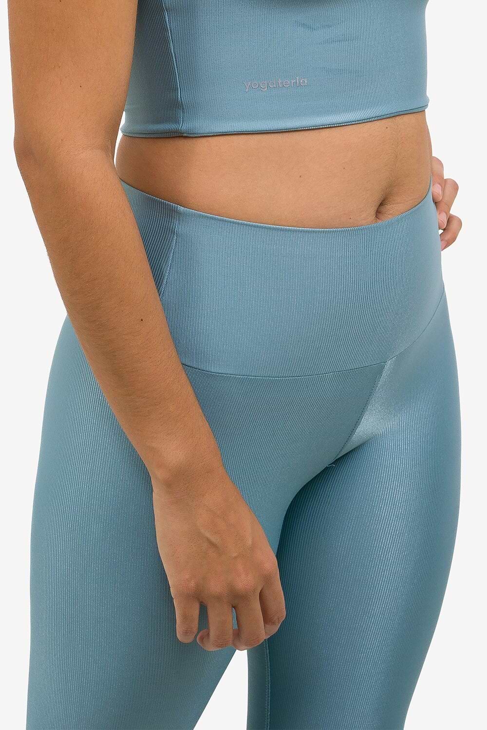 legging-space-yogateria-azul-05