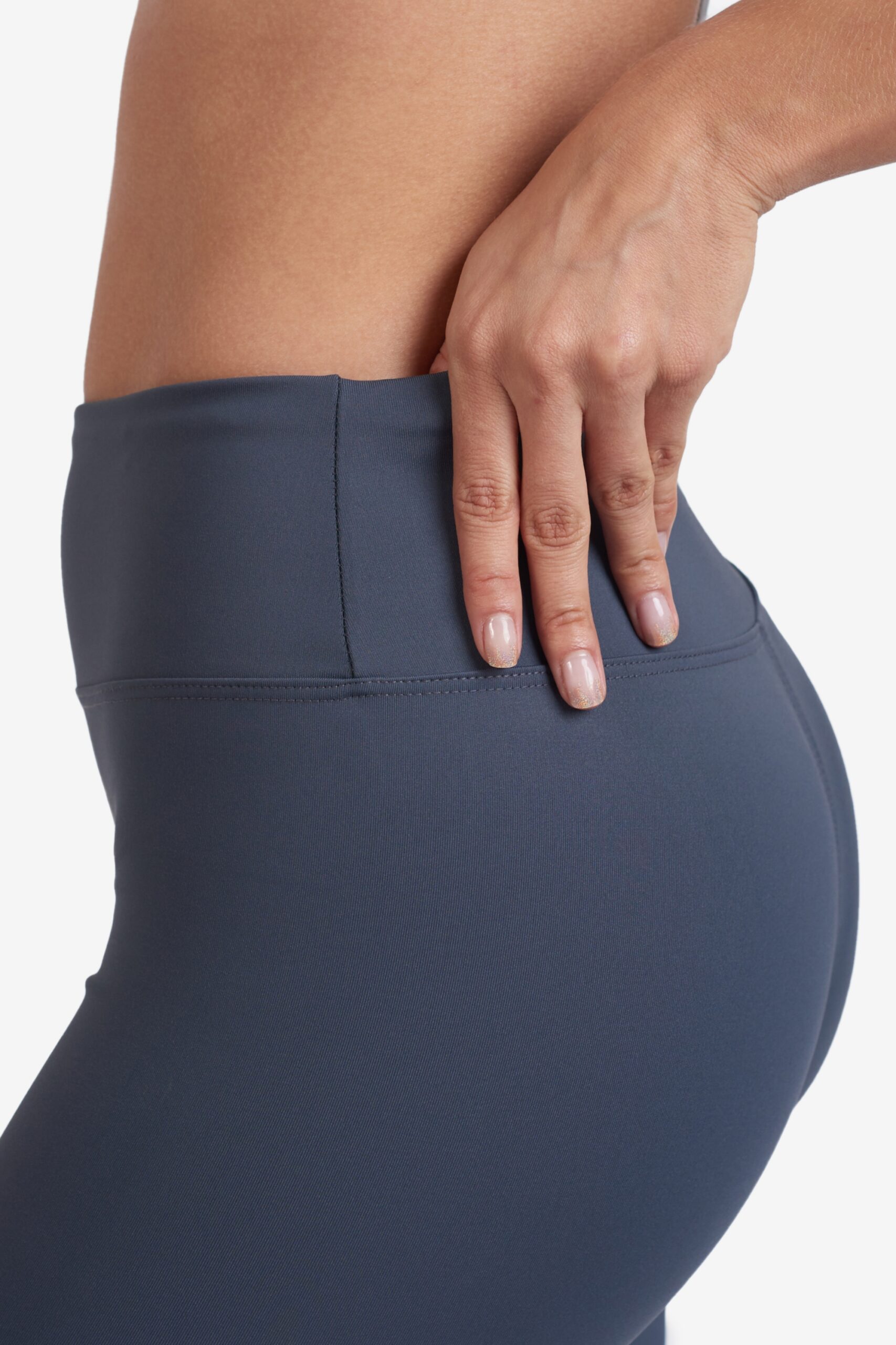 legging-flex-yogateria-grafite-08-scaled