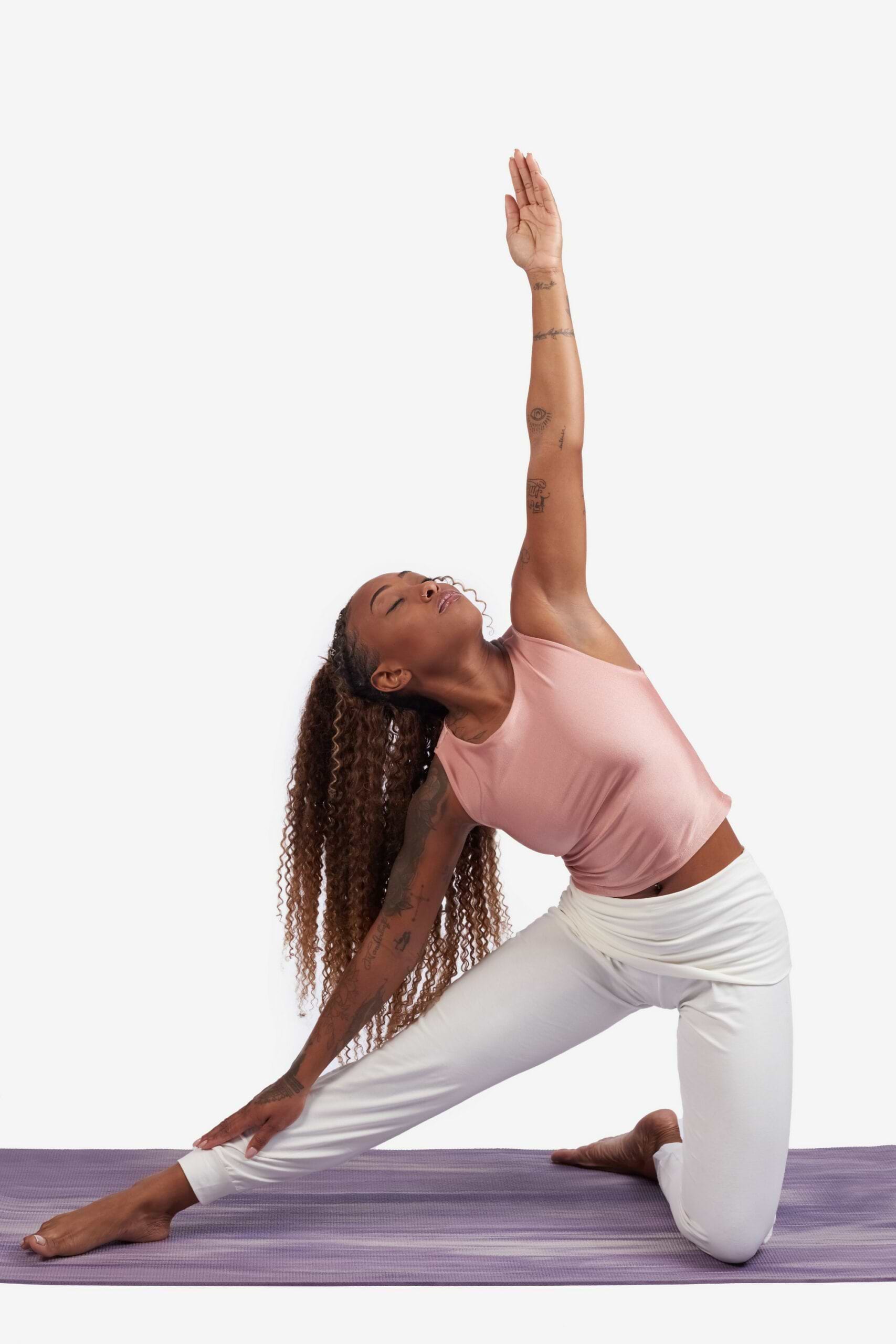 jogger-feminina-yogateria-offwhite-06-scaled