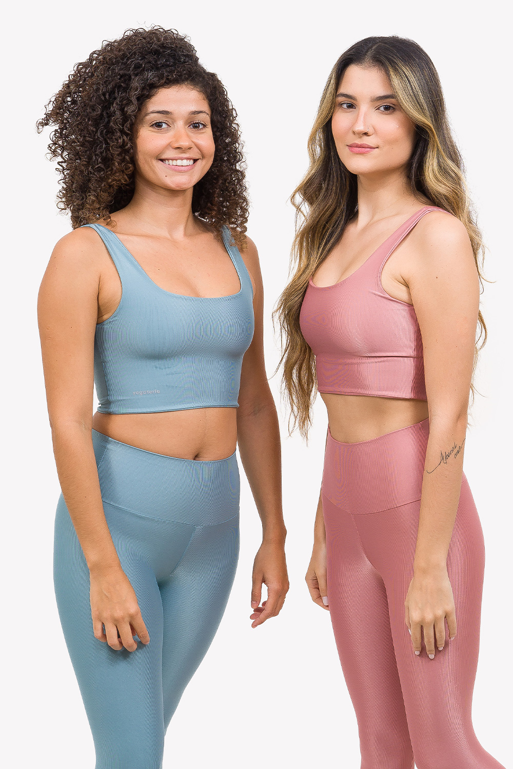 top-cropped-space-soft-shine-yogateria-rosacha-azulclaro-01