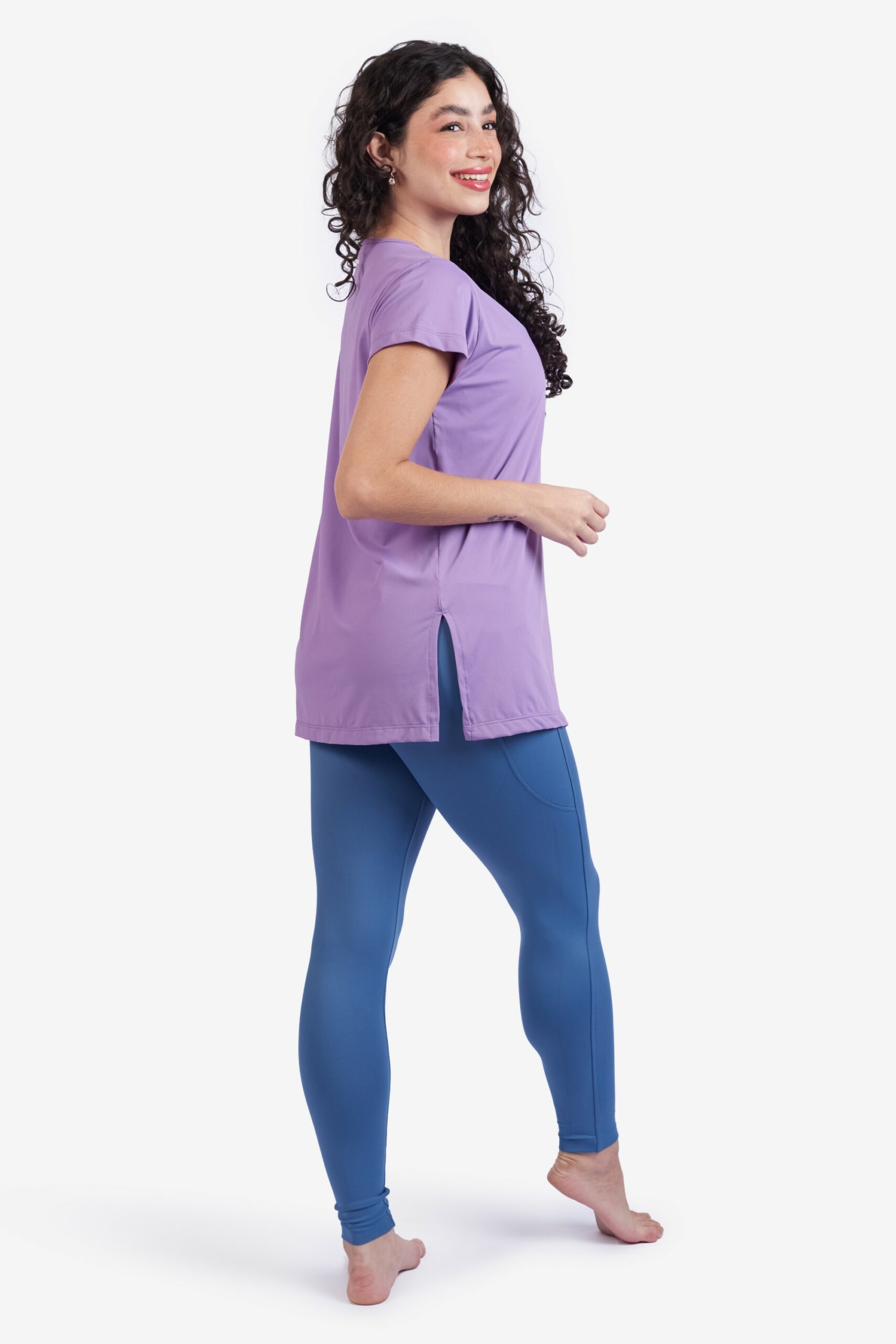 blusa-long-yogateria-lilas-06-scaled.jpg