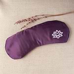 almofada-de-olhos-ameixa-lotus-yogateria5