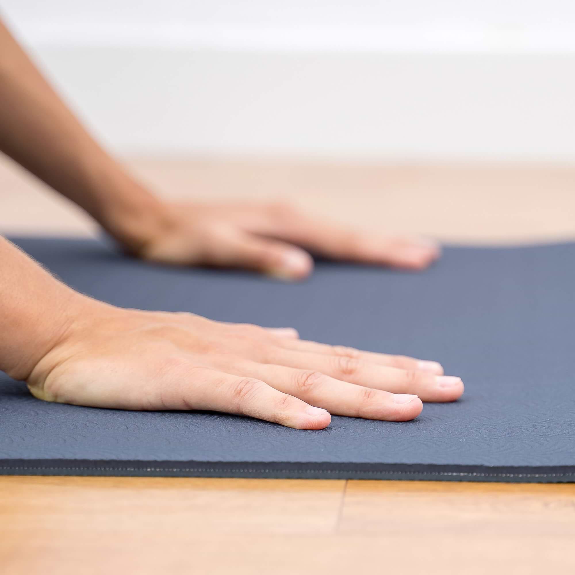 tapete-yogateria-lotuspro-preto-01