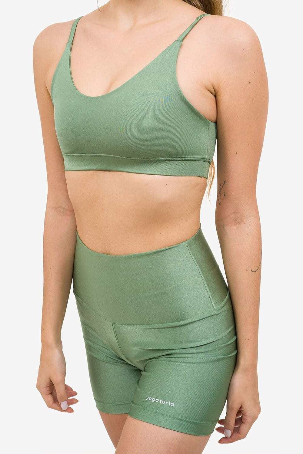 top-moment-shine-yogateria-verde-05