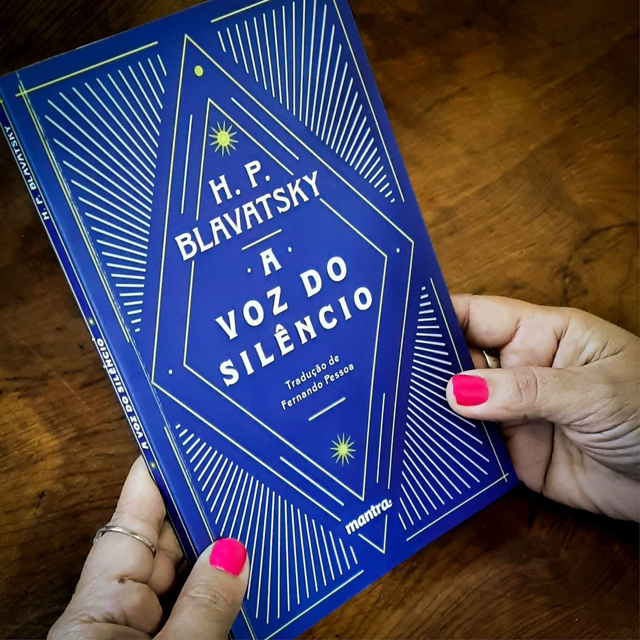 livro-a-voz-do-silencio-yogateria2