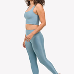 top-cropped-space-soft-shine-yogateria-azulclaro-02