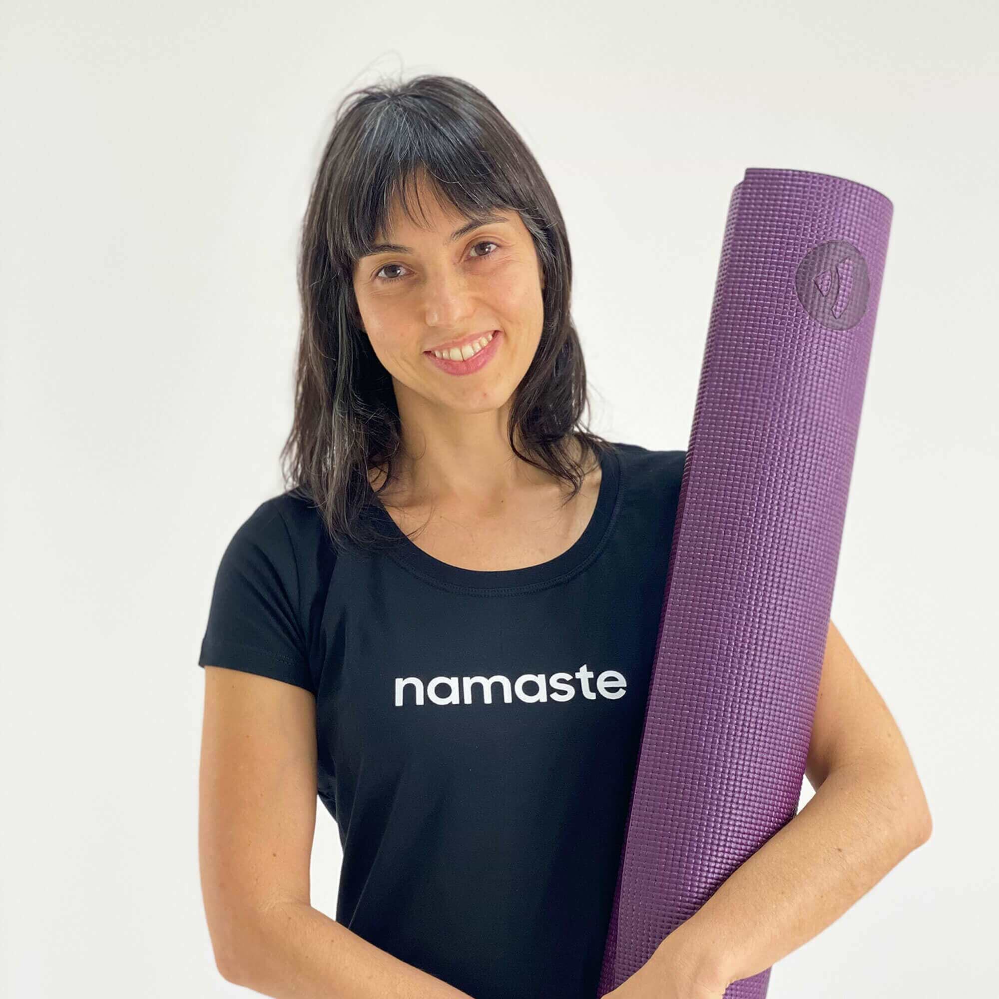 asana-tapete-yoga-yogateria-ameixa-1