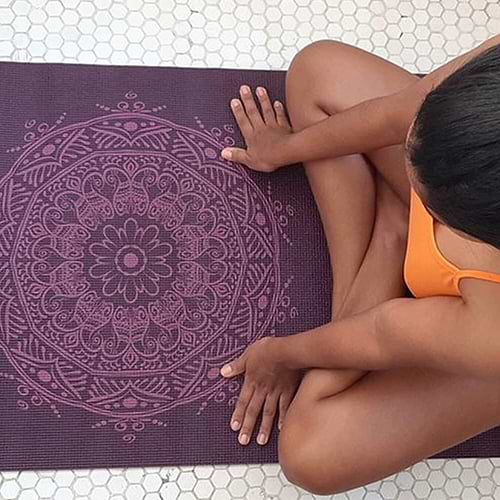 tapete-yoga-leela-mandala-yogateria-ameixa-roxo-7 tapete-yoga-leela-mandala-yogateria-ameixa-roxo-7