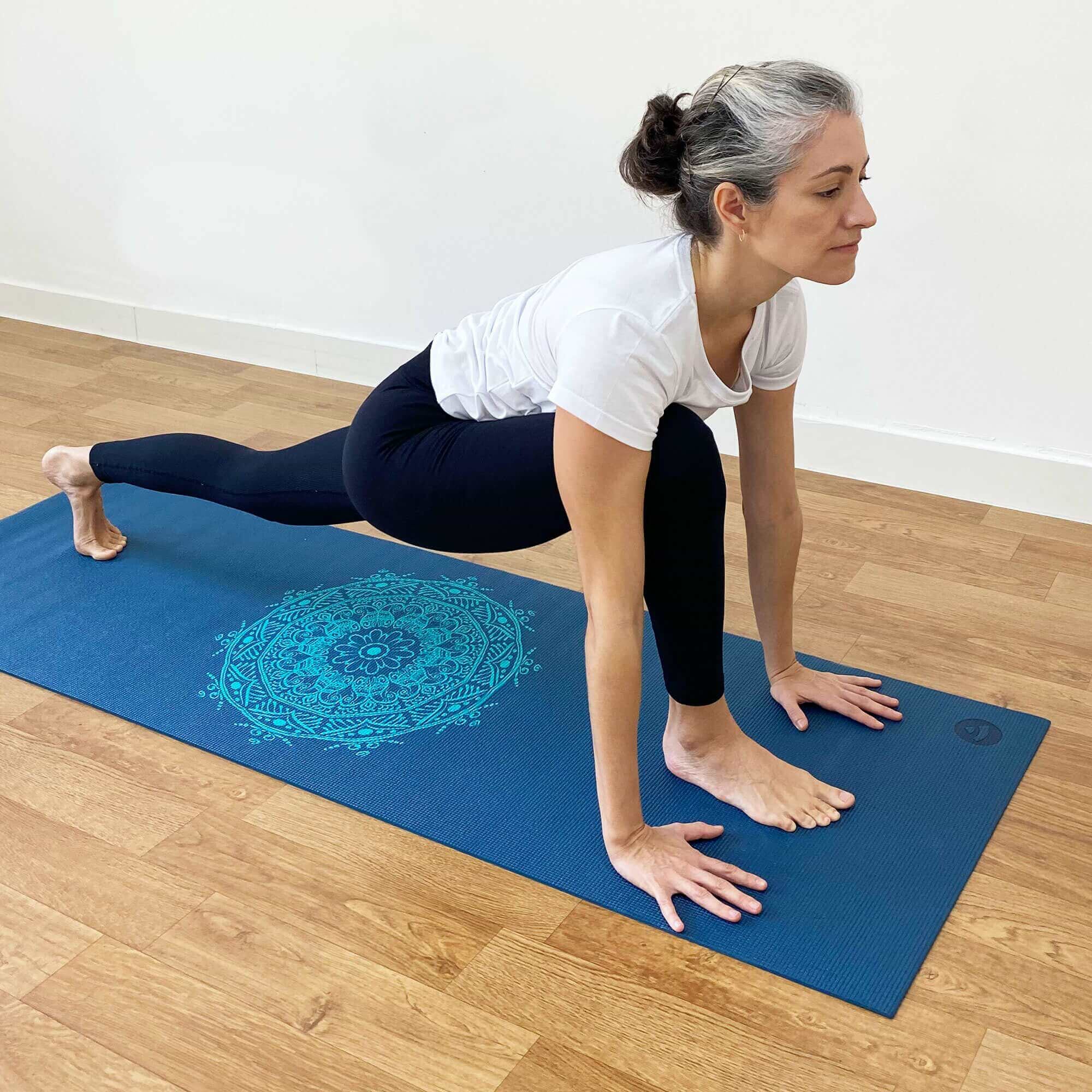 tapete-yoga-leela-mandala-yogateria-petroleo-turquesa-13