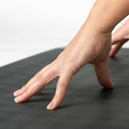 tapete-yogateria-ecopro-cinza2 tapete-yogateria-ecopro-cinza2
