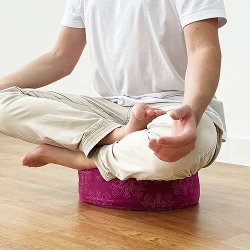 almofada-rondo-maharaja-yogateria-amora-4 almofada-rondo-maharaja-yogateria-amora-4