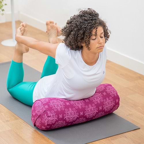 bolster-maharaja-yogateria-amora-2 bolster-maharaja-yogateria-amora-2