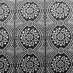 bolster_maharaj_yogateria_algodao_preto_branco 1