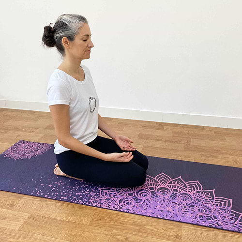 tapete-yoga-leela-mandaladesign-yogateria-ameixa-7 tapete-yoga-leela-mandaladesign-yogateria-ameixa-7