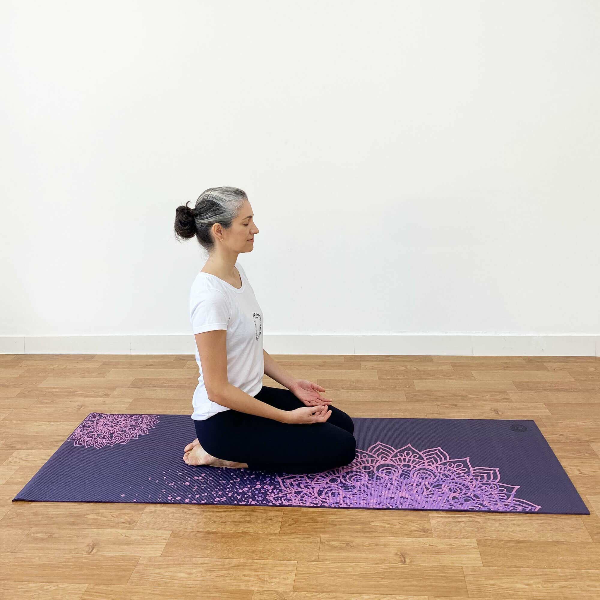 Tapete de yoga estampado Leela Mandala Design - 4.5mm PVC ecológico 19 tapete-yoga-leela-mandaladesign-yogateria-ameixa-8