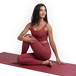asana-bordo-yogateria-01