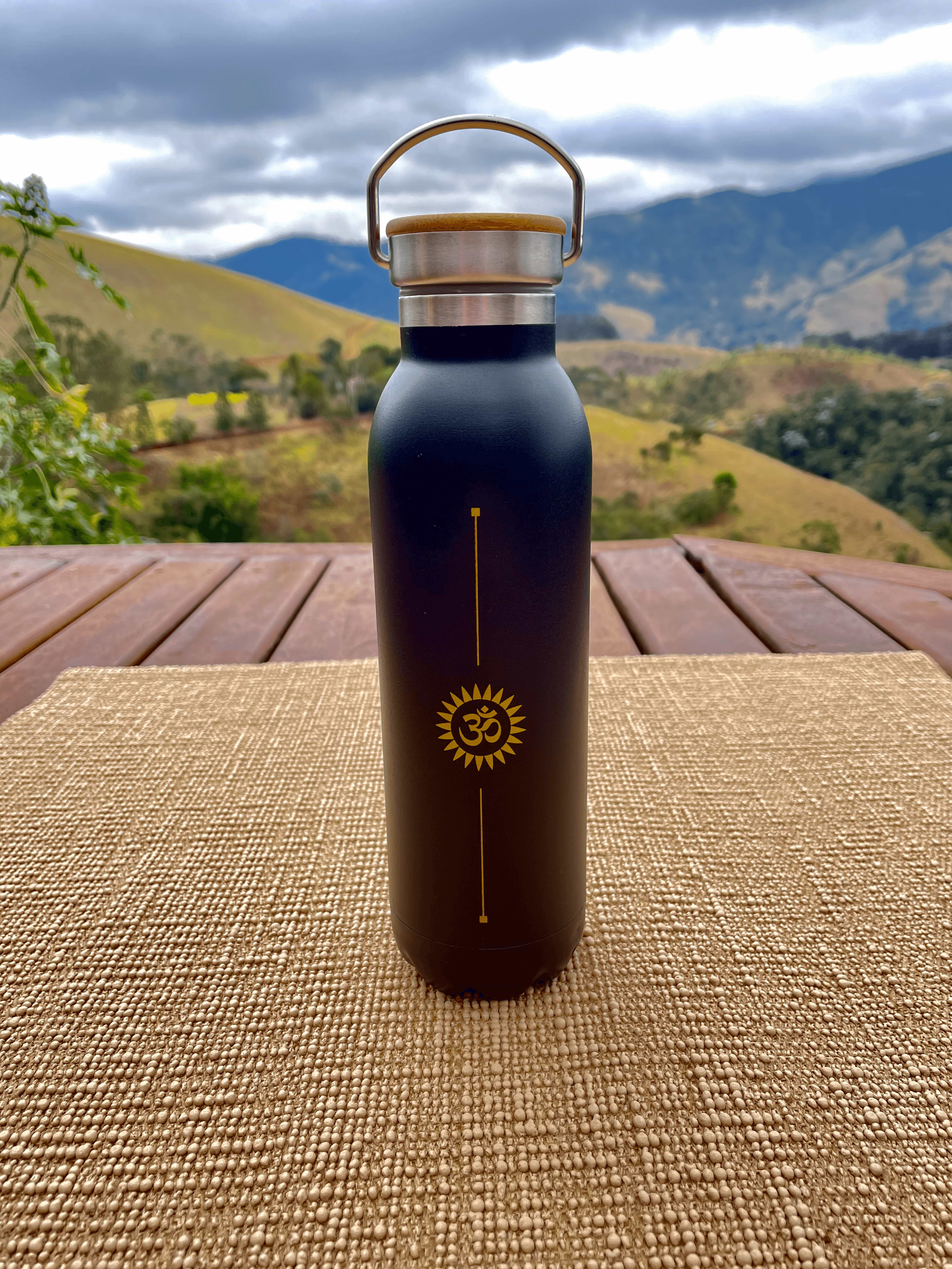 garrafa termica inox preta yogateria