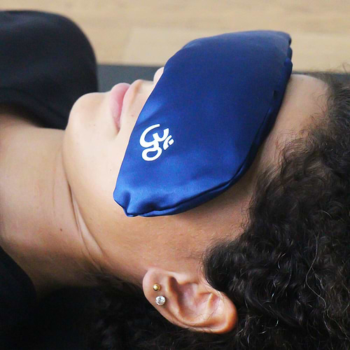 almofadadeolhos-yogateria-azul-1-2 almofadadeolhos-yogateria-azul-1-2