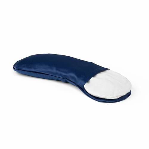 almoda-de-olhos-azul-escuro-yogateria4 almoda-de-olhos-azul-escuro-yogateria4