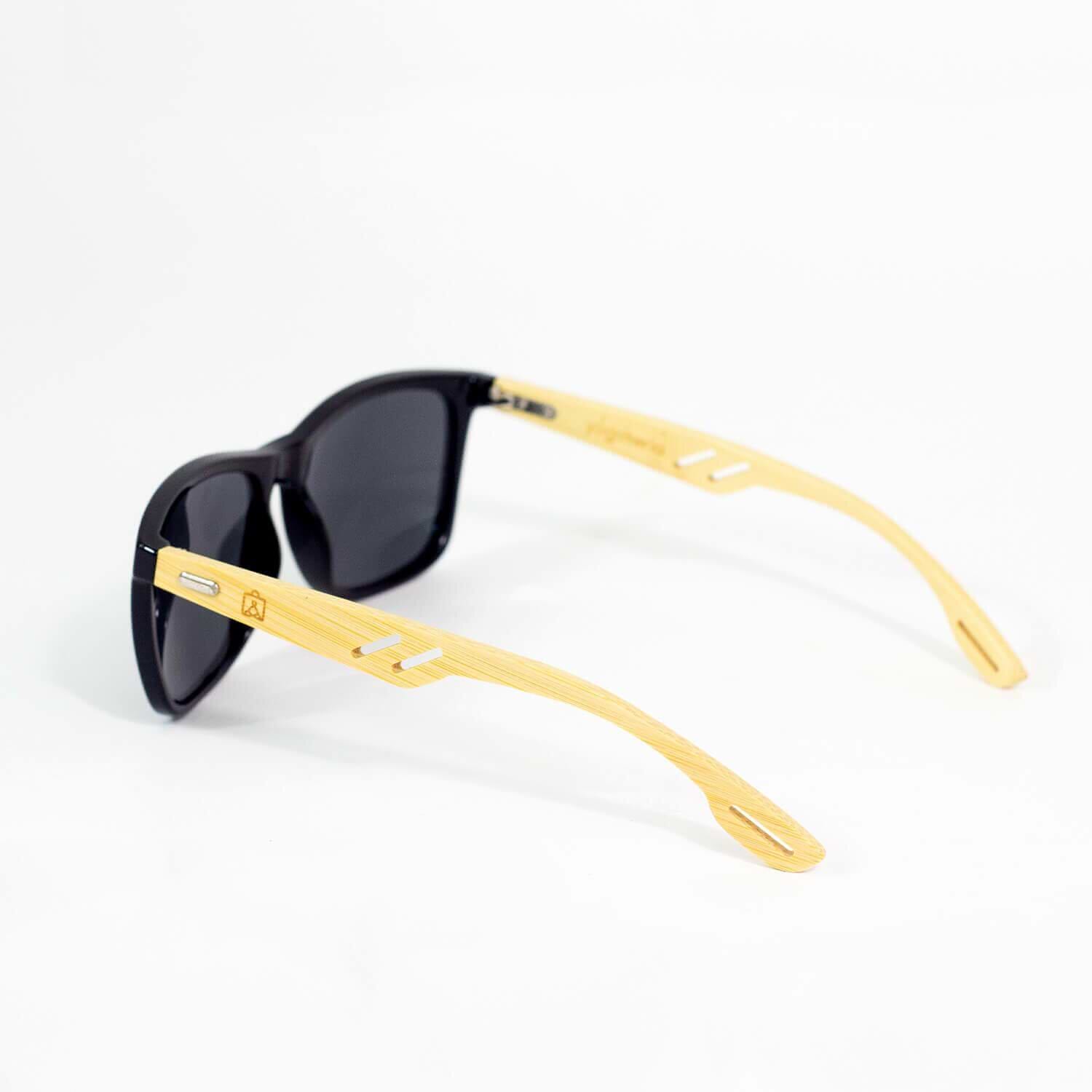 oculos-madeira-yogateria-rio-2