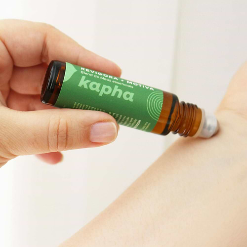 blend-oleo-essencial-kapha-yogateria-4 blend-oleo-essencial-kapha-yogateria-4