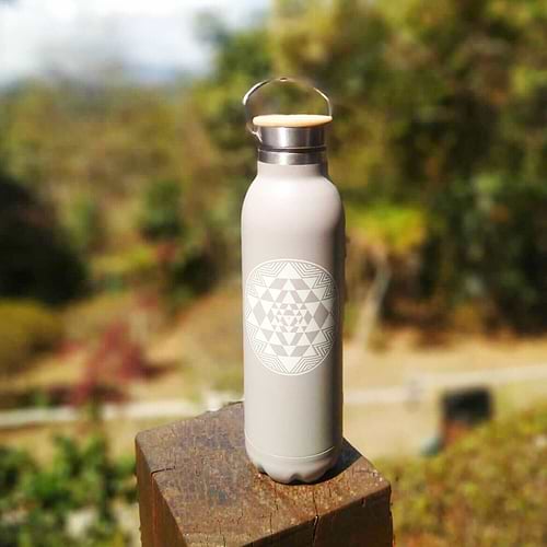 garrafa-yantra-cinza Garrafa Térmica Premium - 600 ml