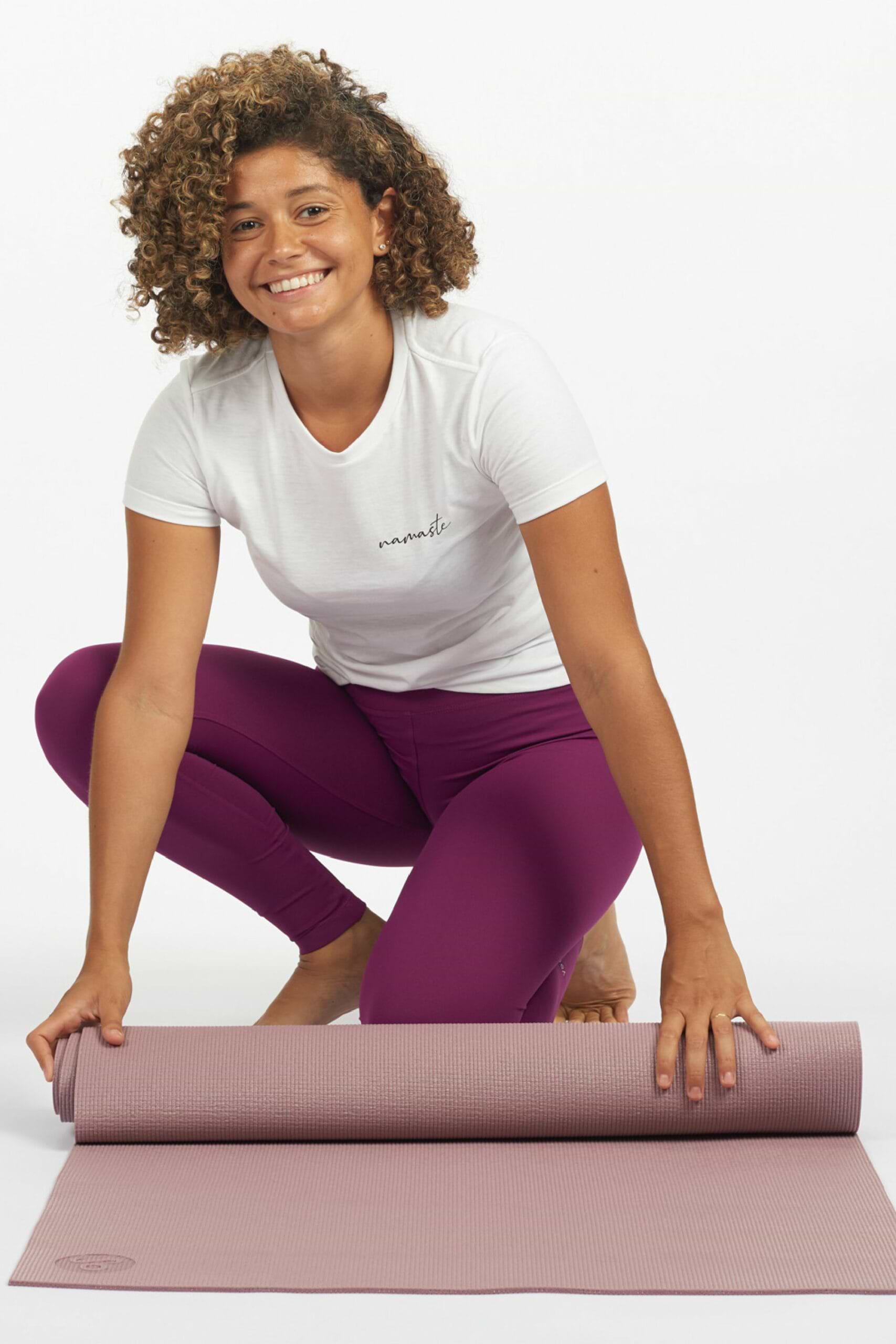 Camiseta Namaste Caligrafia 10 camiseta-babylook-namaste-yogateria-05