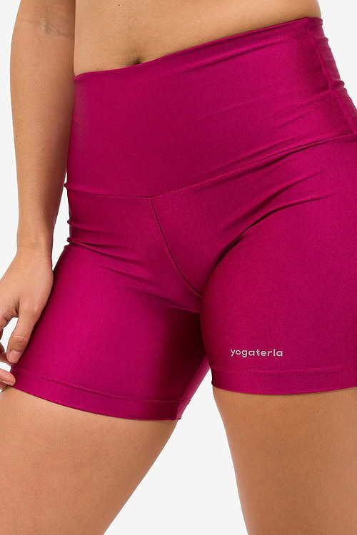 short-shine-yogateria-amora-03 short-shine-yogateria-amora-03