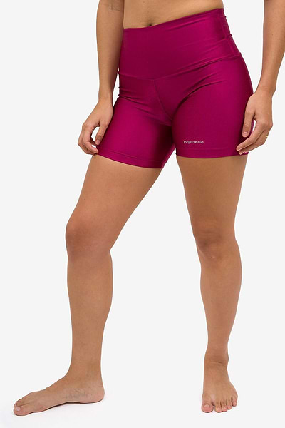 short-shine-yogateria-amora-04