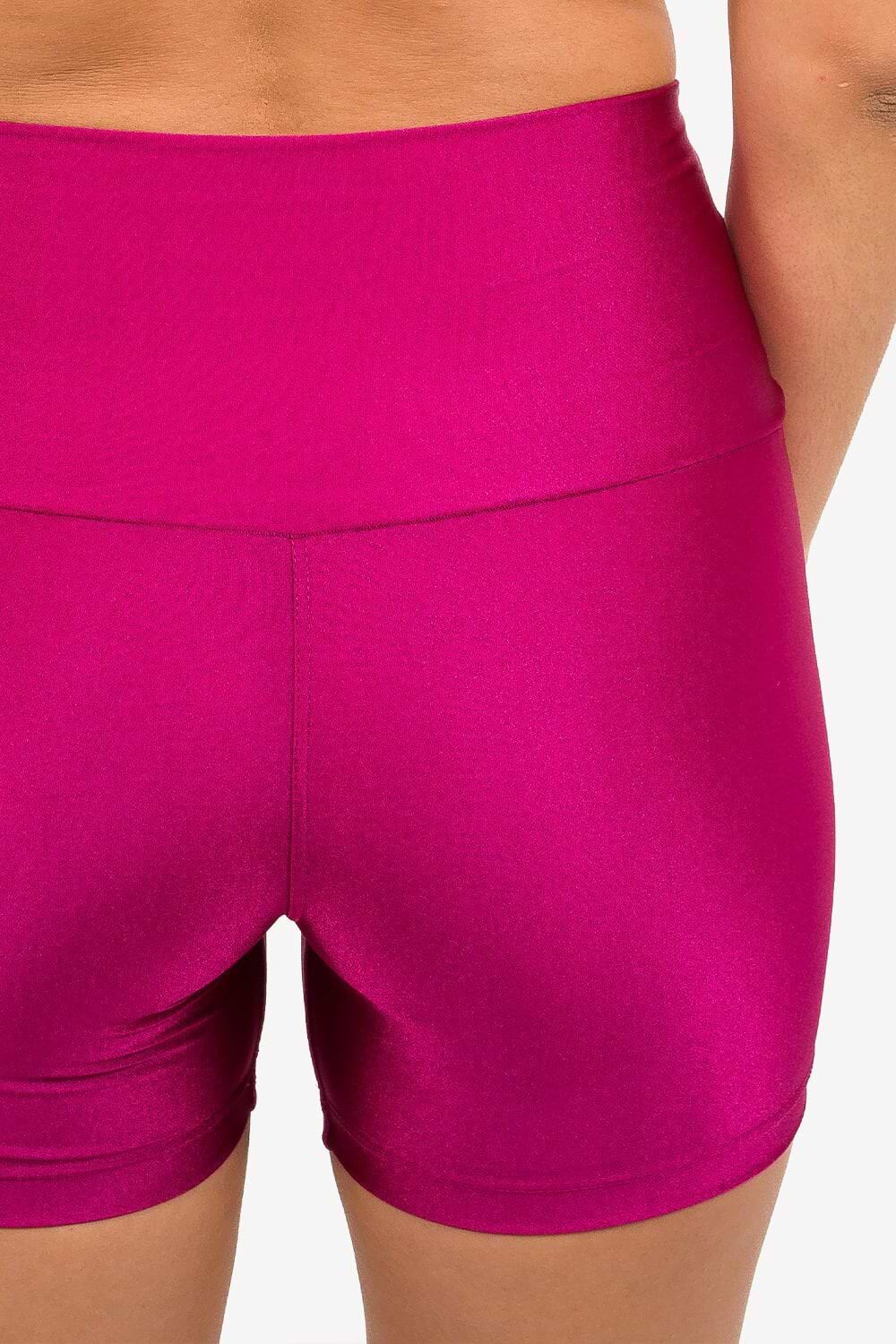 short-shine-yogateria-amora-06 short-shine-yogateria-amora-06