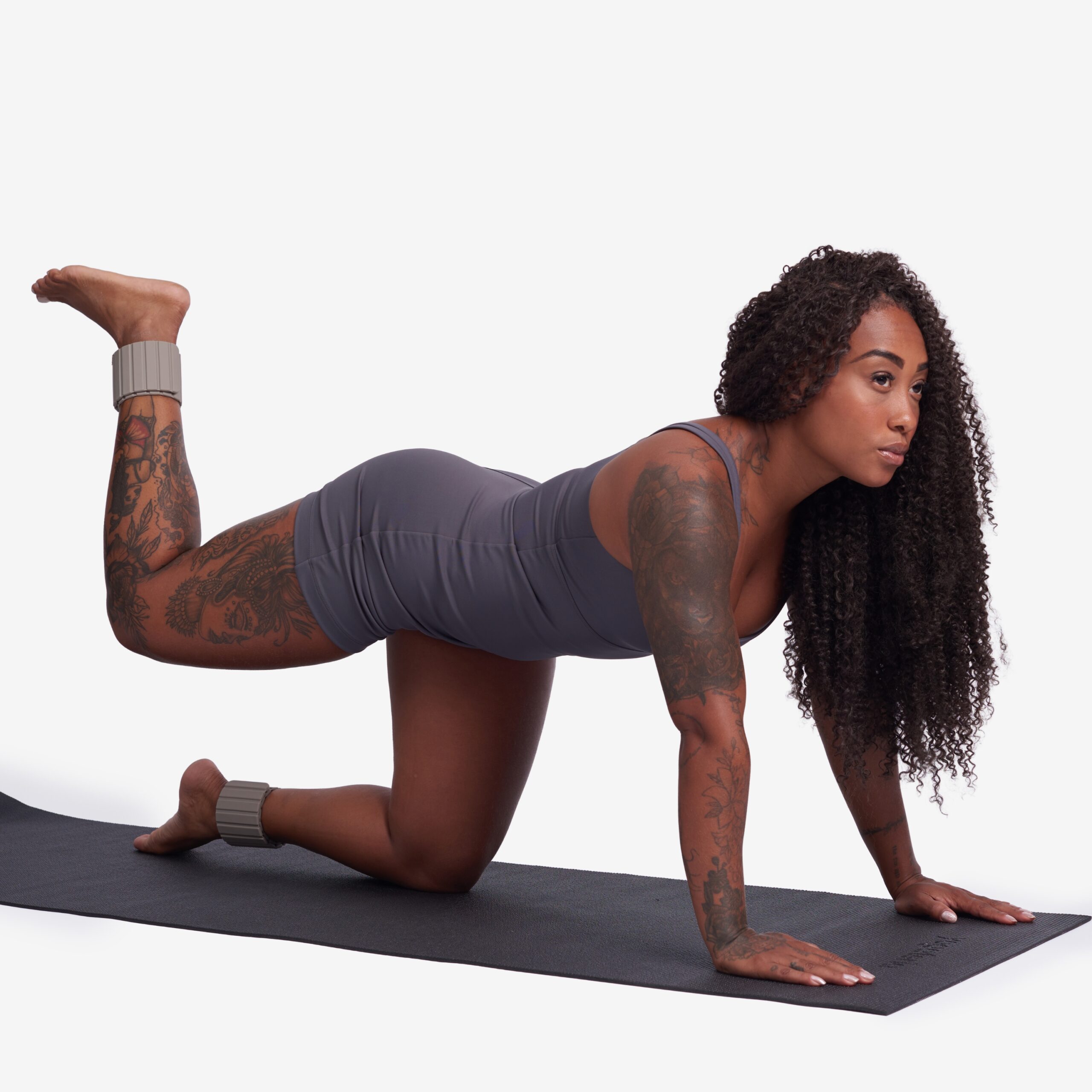 pulseiracaneleira-kali-yogateria-cinza-04