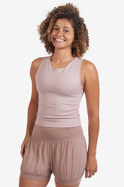 short-iyengar-yogateria-02-nude short-iyengar-yogateria-02-nude