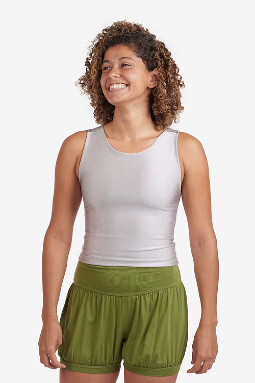 short-iyengar-yogateria-02-verde short-iyengar-yogateria-02-verde