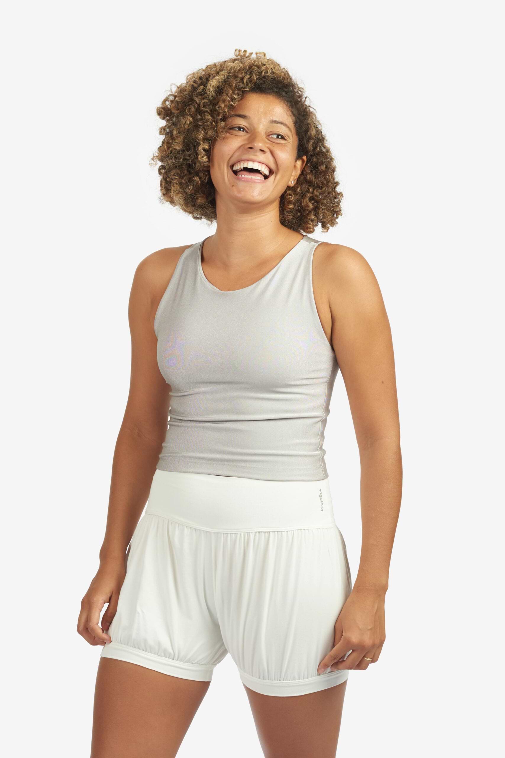 Short Iyengar 6 short-iyengar-yogateria-offwhite-03