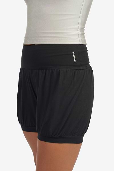 short-iyengar-yogateria-preto-03