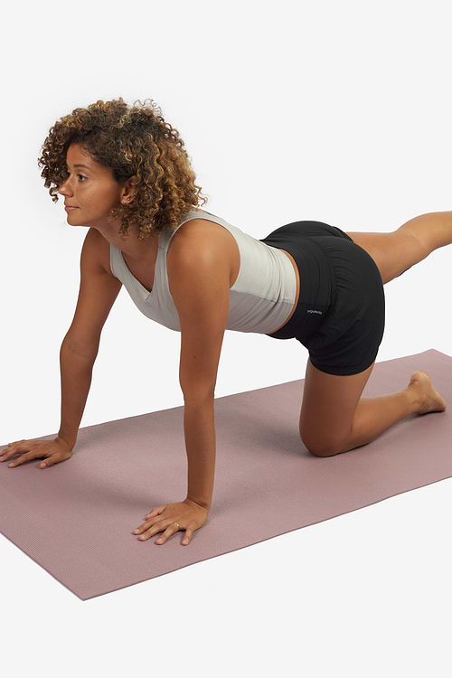 short-iyengar-yogateria-preto-05 short-iyengar-yogateria-preto-05