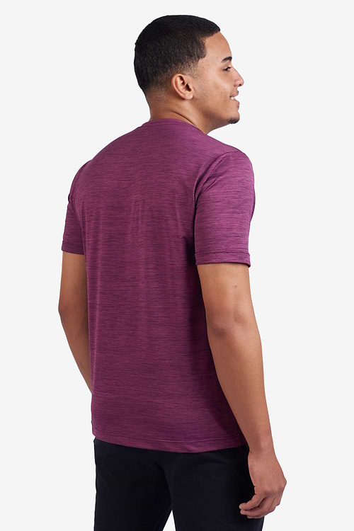 camiseta-active-masculino-yogateria-ameixa-03 camiseta-active-masculino-yogateria-ameixa-03