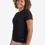 camiseta-tech-yogateria-preta-fem-02