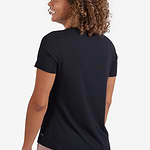 camiseta-tech-yogateria-preta-fem-03