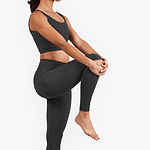 Yogateria legging harmony cinza 3
