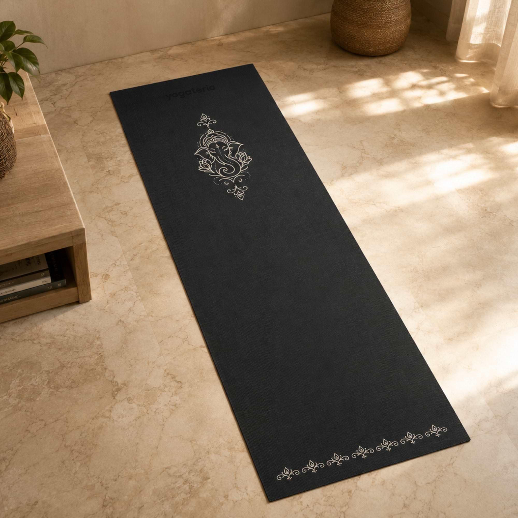 Leela Ganesha Yogateria Preto 02
